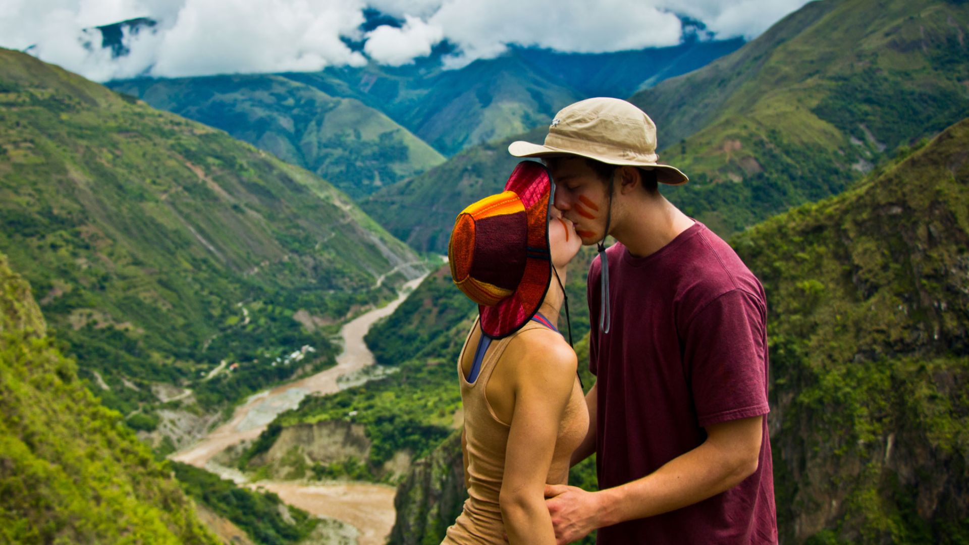 Tour Inca Jungle 4 días y 3 noches – Aventura extrema hasta Machu Picchu con trekking, bicicleta y rafting.